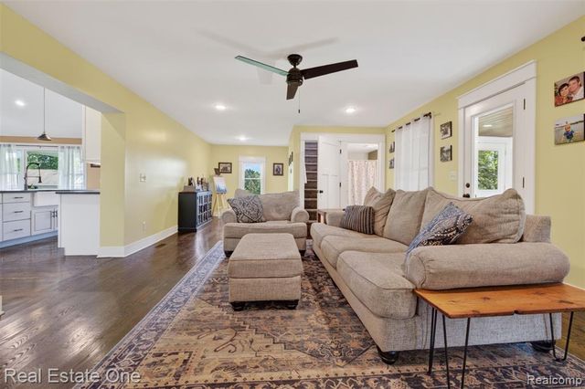 2355 S Sashabaw Road, Ortonville, MI 48462