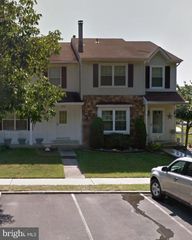 33 DUNMOOR CT S, Hamilton, NJ 08690