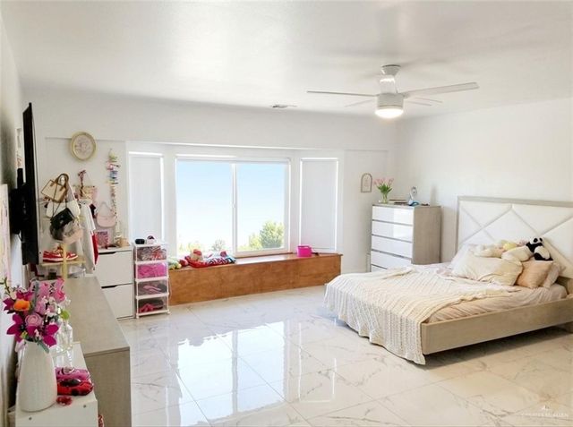 1713 E 24th Place, Mission, TX 78574