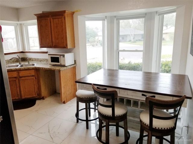 1713 E 24th Place, Mission, TX 78574