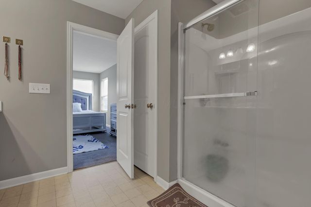 7852 Oldham Drive, Reynoldsburg, OH 43068