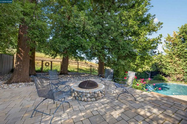 103 Bramblewood Ln, Pleasant Hill, CA 94523