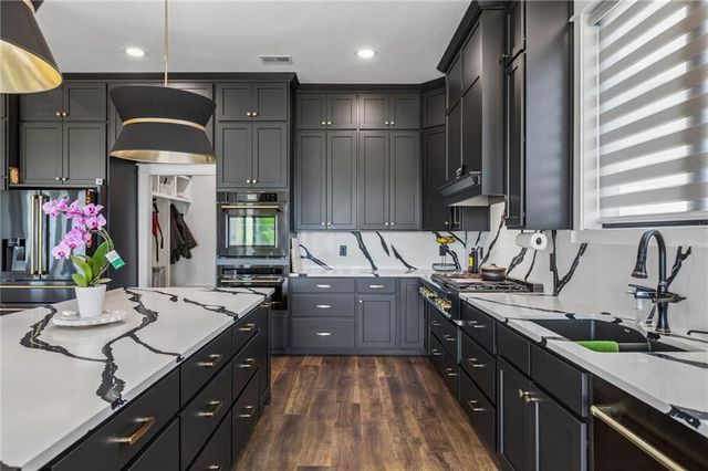 5123 NW 47th Terrace, Riverside, MO 64150