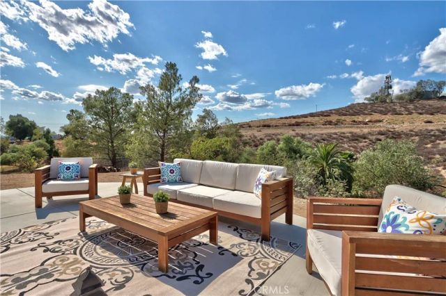 39195 Avenida Antonovich, Temecula, CA 92591