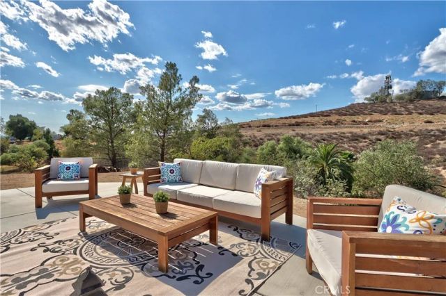 39195 Avenida Antonovich, Temecula, CA 92591