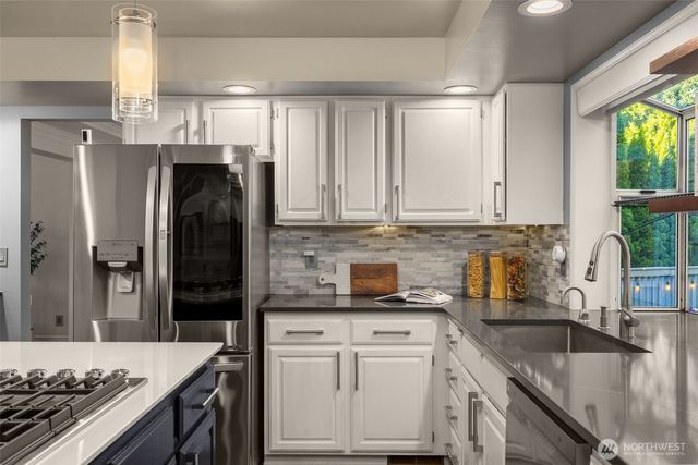 23218 SE 29th Court, Sammamish, WA 98075