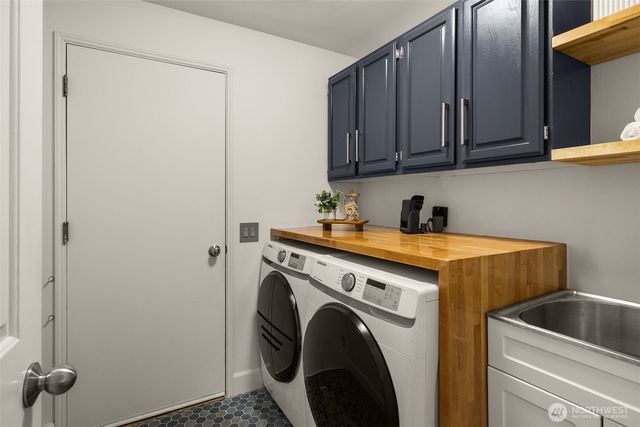 23218 SE 29th Court, Sammamish, WA 98075