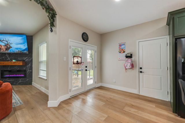 472 Round Rock Road, Cedar Hill, TX 75104