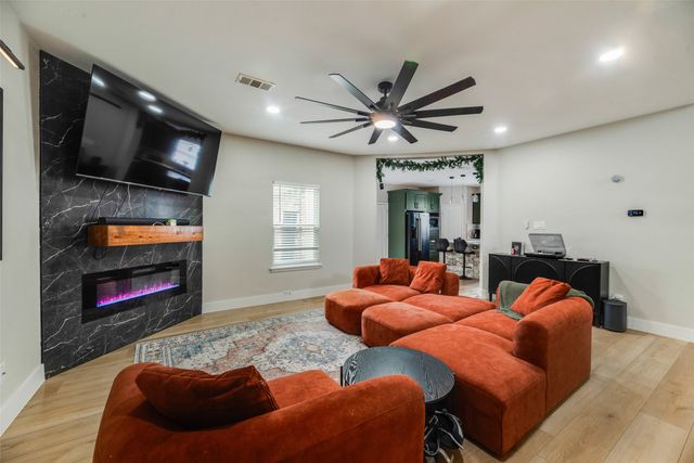 472 Round Rock Road, Cedar Hill, TX 75104