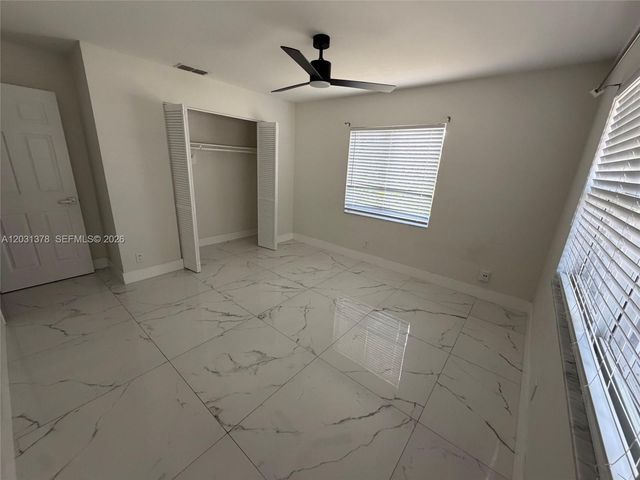 9125 SW 16th Rd E, Boca Raton, FL 33428