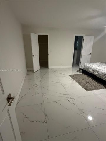 9125 SW 16th Rd E, Boca Raton, FL 33428