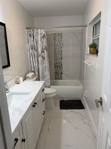 9125 SW 16th Rd E, Boca Raton, FL 33428