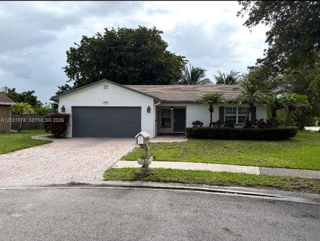 9125 SW 16th Rd E, Boca Raton, FL 33428