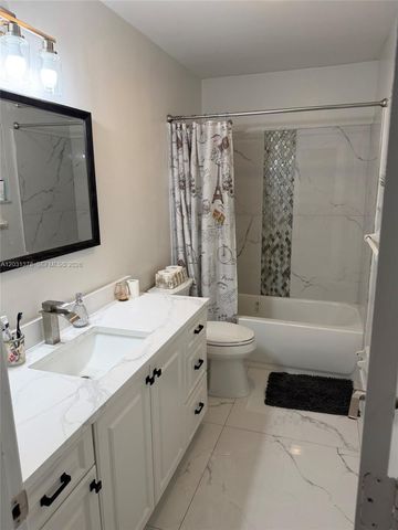 9125 SW 16th Rd E, Boca Raton, FL 33428
