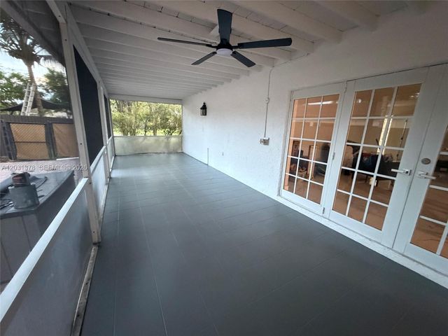 9125 SW 16th Rd E, Boca Raton, FL 33428