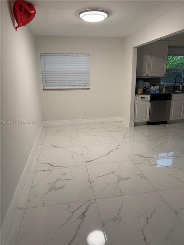 9125 SW 16th Rd E, Boca Raton, FL 33428