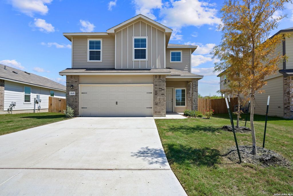 15638 Clove Spice Way, Von Ormy, TX 78073