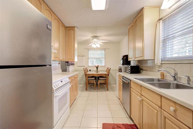 909 N King Avenue, Midwest City, OK 73130