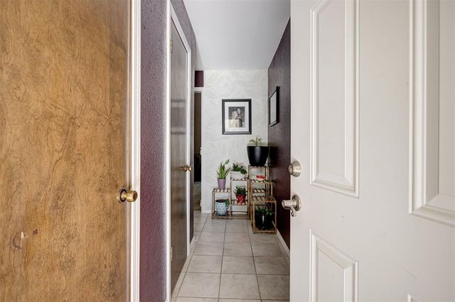 909 N King Avenue, Midwest City, OK 73130
