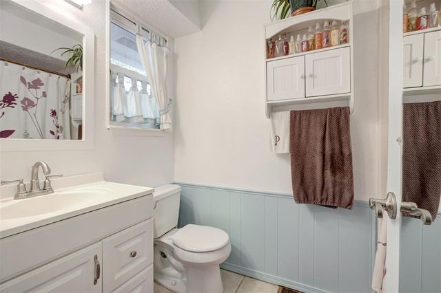 909 N King Avenue, Midwest City, OK 73130