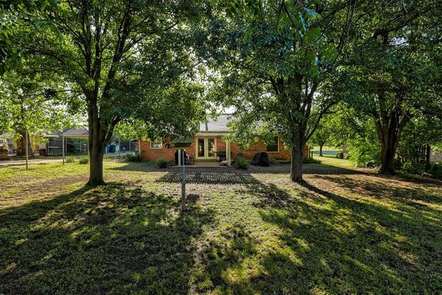 909 N King Avenue, Midwest City, OK 73130