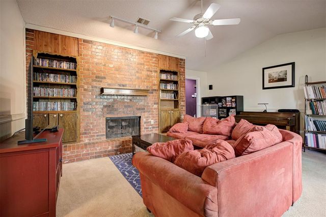 909 N King Avenue, Midwest City, OK 73130