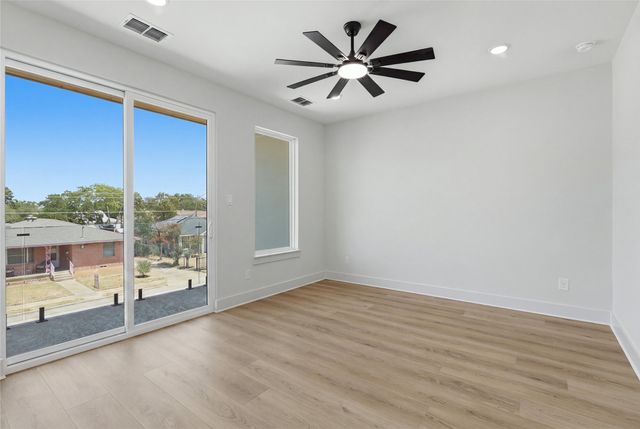 1710 Toronto Street, Dallas, TX 75212
