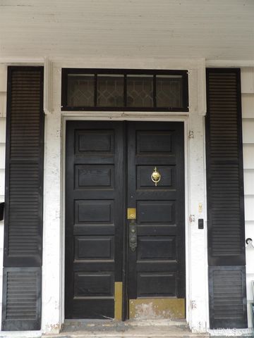 112 W Pewabic Street, Ironwood, MI 49938