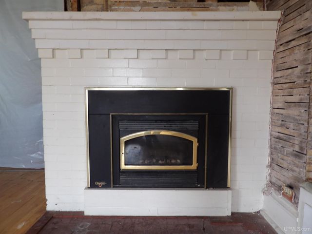 112 W Pewabic Street, Ironwood, MI 49938