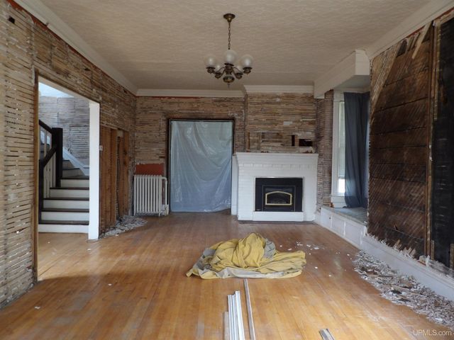 112 W Pewabic Street, Ironwood, MI 49938