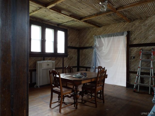 112 W Pewabic Street, Ironwood, MI 49938