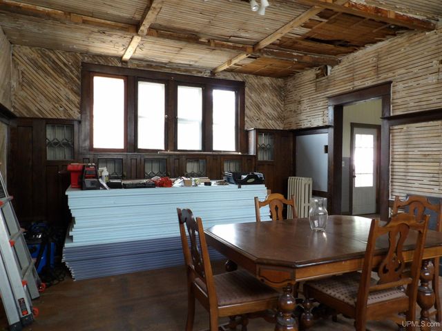 112 W Pewabic Street, Ironwood, MI 49938