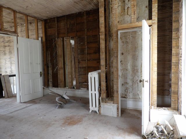 112 W Pewabic Street, Ironwood, MI 49938