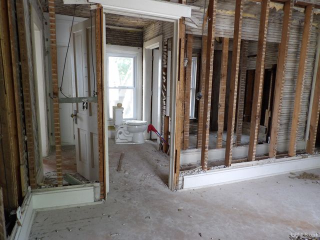 112 W Pewabic Street, Ironwood, MI 49938