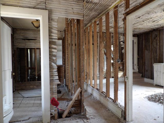 112 W Pewabic Street, Ironwood, MI 49938