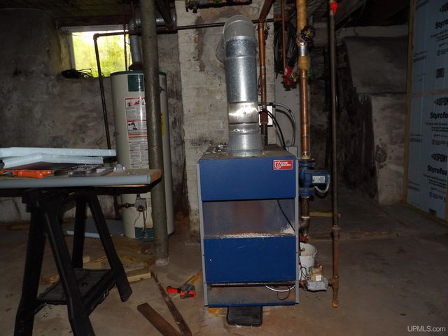 112 W Pewabic Street, Ironwood, MI 49938