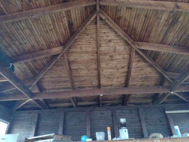 112 W Pewabic Street, Ironwood, MI 49938