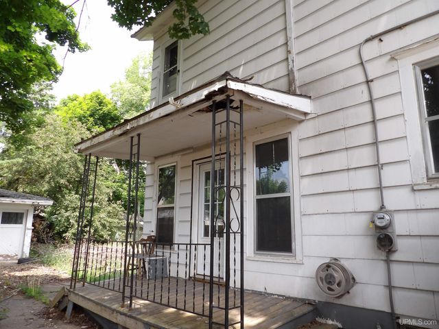 112 W Pewabic Street, Ironwood, MI 49938