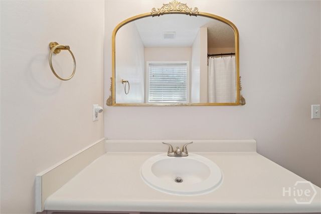 105 Kings Court, Savannah, GA 31406