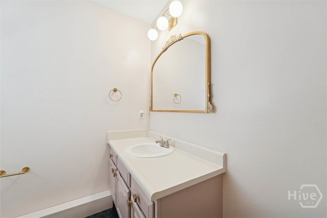 105 Kings Court, Savannah, GA 31406