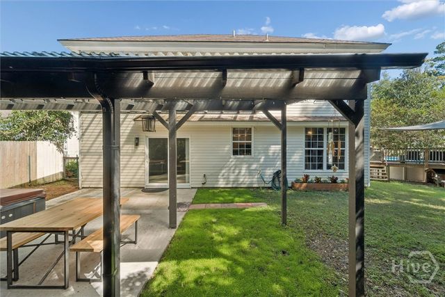 105 Kings Court, Savannah, GA 31406