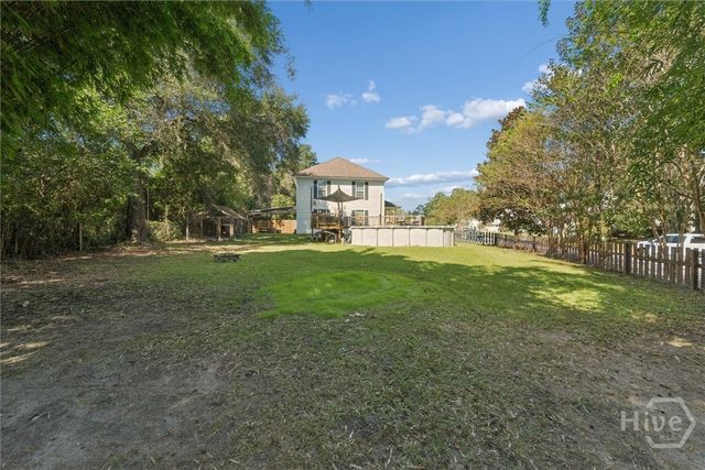 105 Kings Court, Savannah, GA 31406