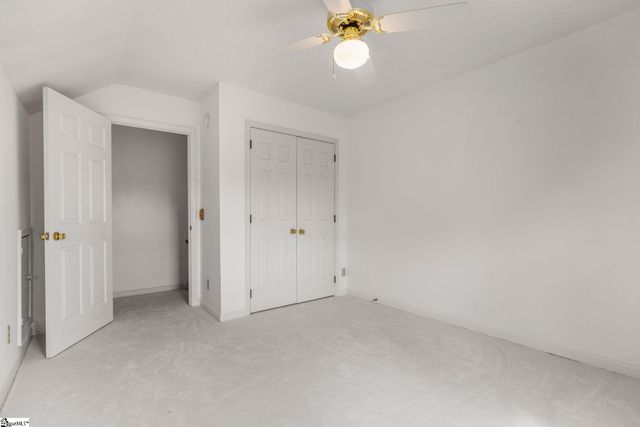 140 Oak Valley Drive, Simpsonville, SC 29681