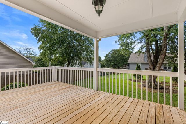 140 Oak Valley Drive, Simpsonville, SC 29681