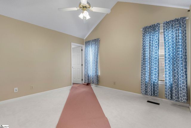 140 Oak Valley Drive, Simpsonville, SC 29681