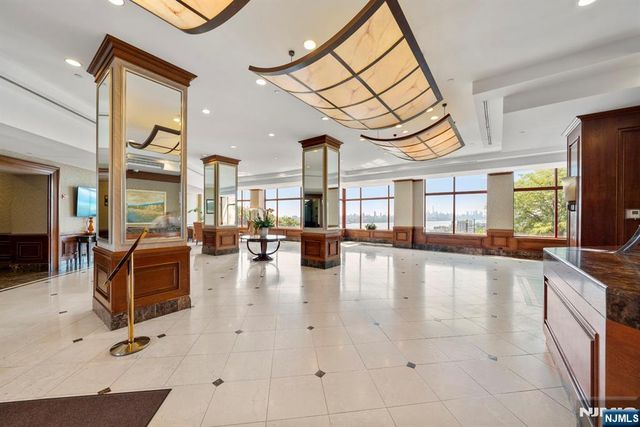 100 Old Palisade Road 914, Fort Lee, NJ 07024