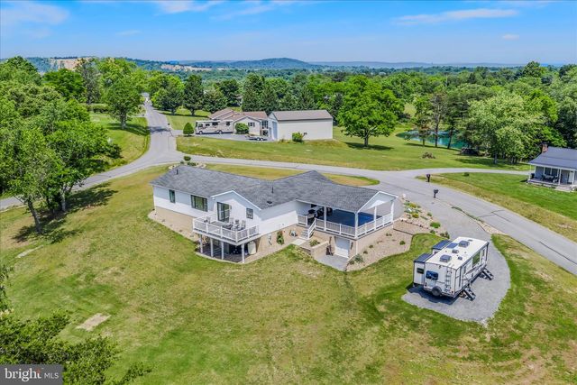 28 MELODY LN, Berkeley Springs, WV 25411