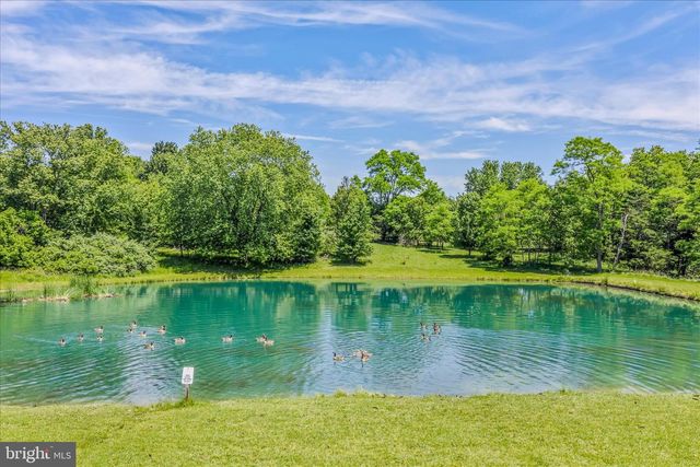 28 MELODY LN, Berkeley Springs, WV 25411