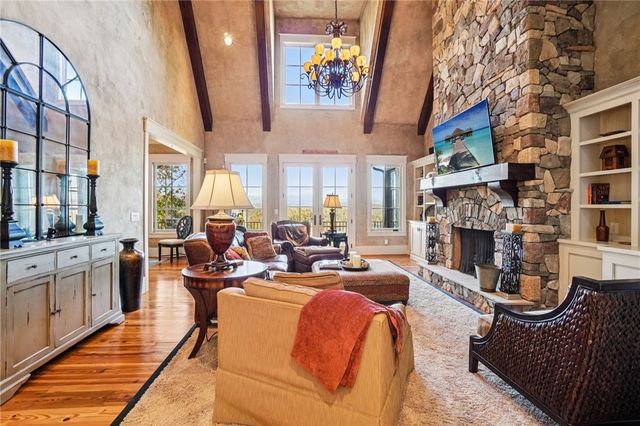 812 Top Ridge Drive, Sunset, SC 29685