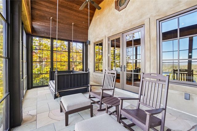 812 Top Ridge Drive, Sunset, SC 29685